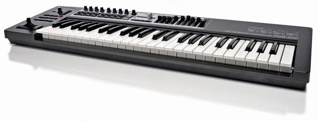 The PCR-500 looks great and is crammed with controllers.